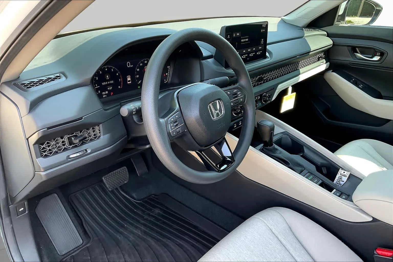 New 2026 Platinum White Pearl Honda LX image 8