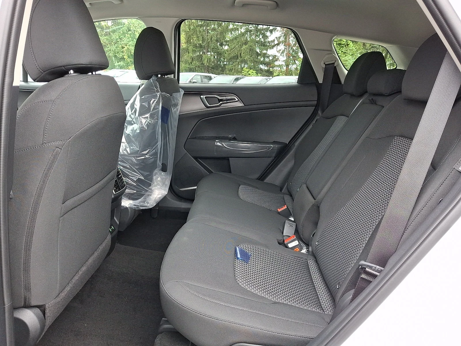 New 2027 White Kia LX image 9