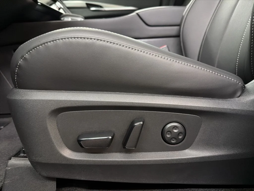 Certified Used 2026 Black INFINITI PURE image 15