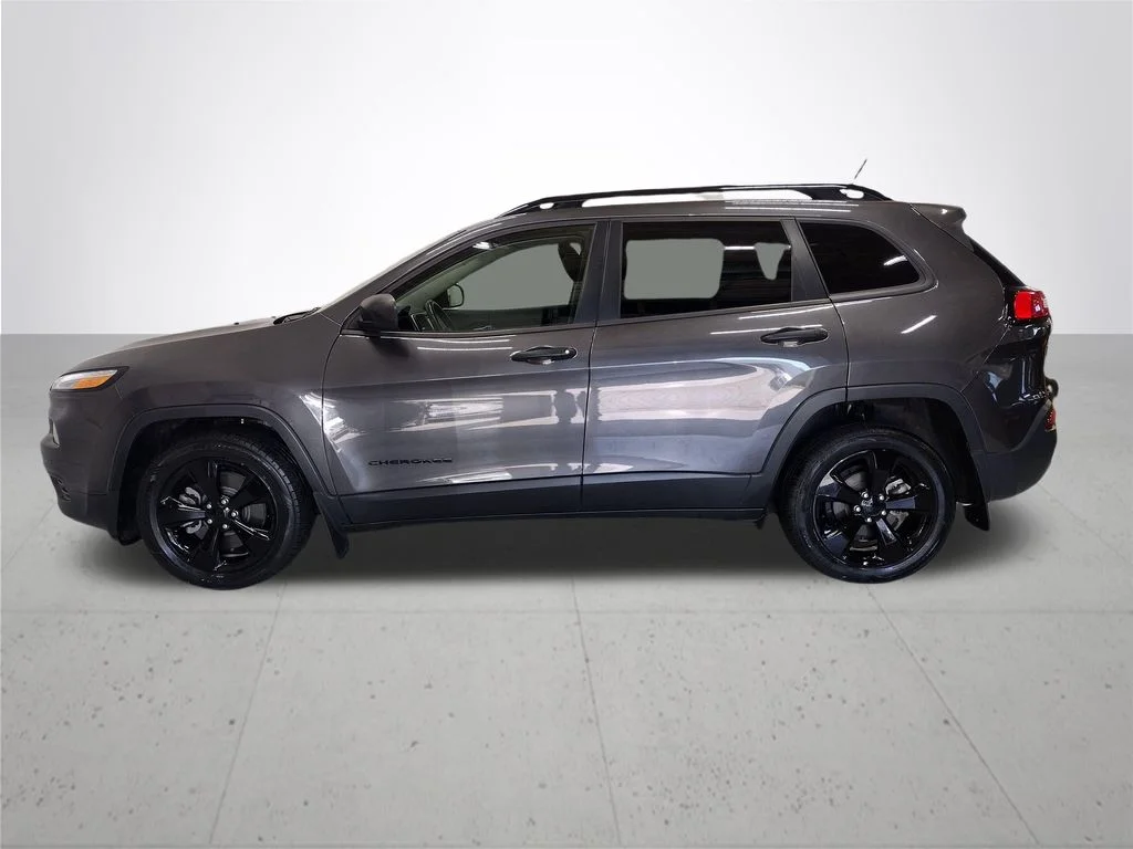 Used 2017 Gray Jeep Sport image 10