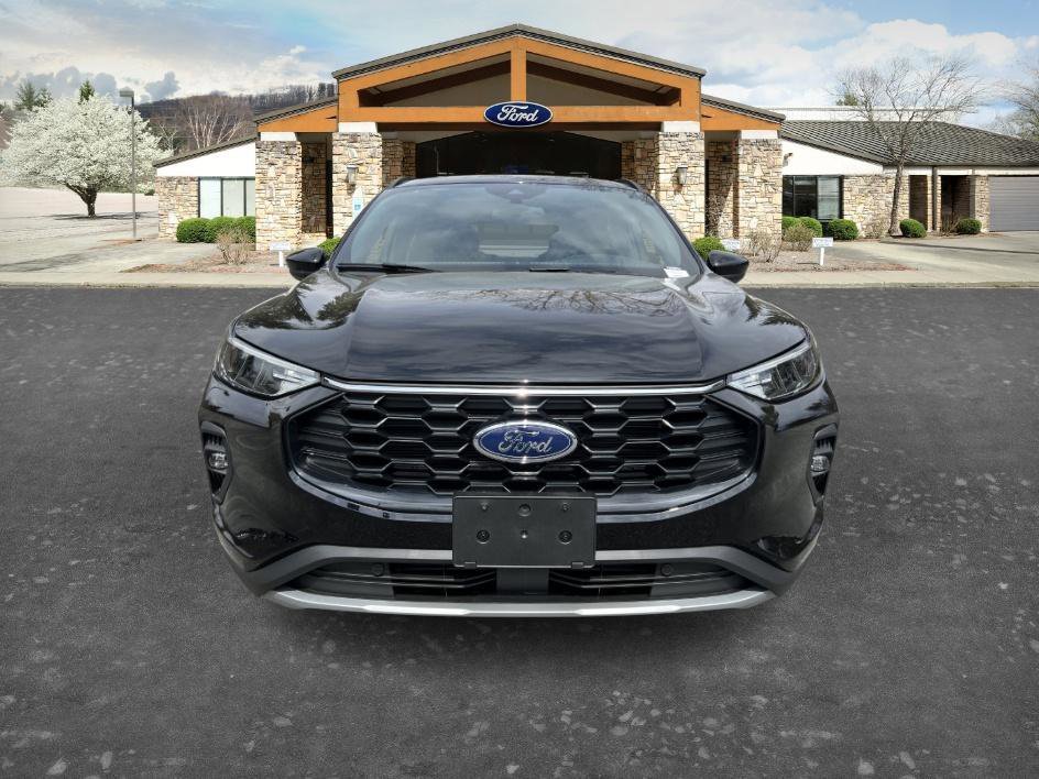 New 2026 Agate Black Metallic Ford ST-Line Select image 2