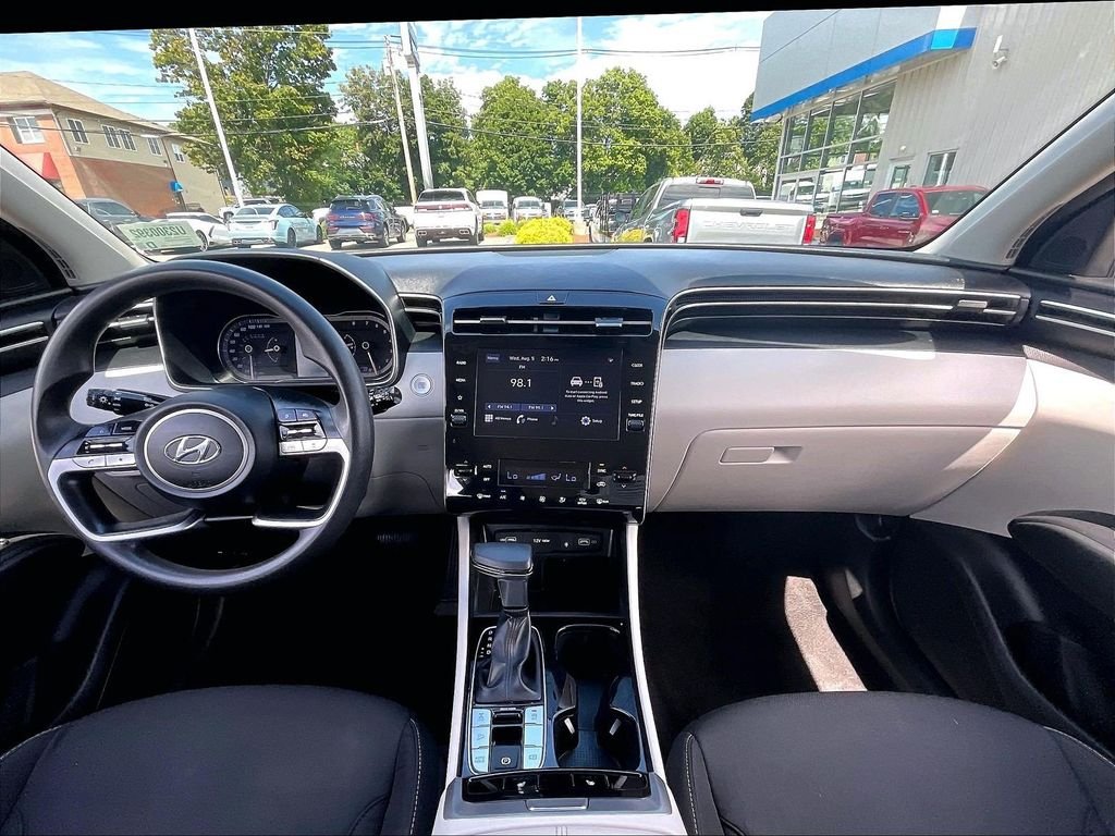Used 2024 Silver Hyundai SEL image 21
