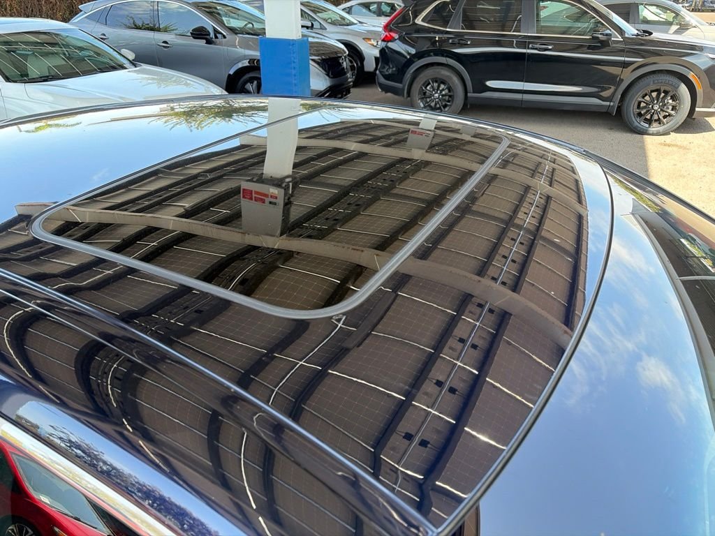 Used 2021 Blue Lexus 300h Luxury image 26