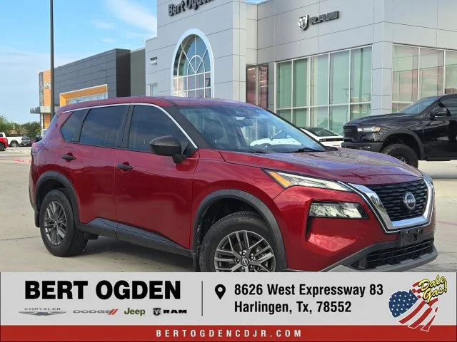 Used 2023 Red Nissan S image 1