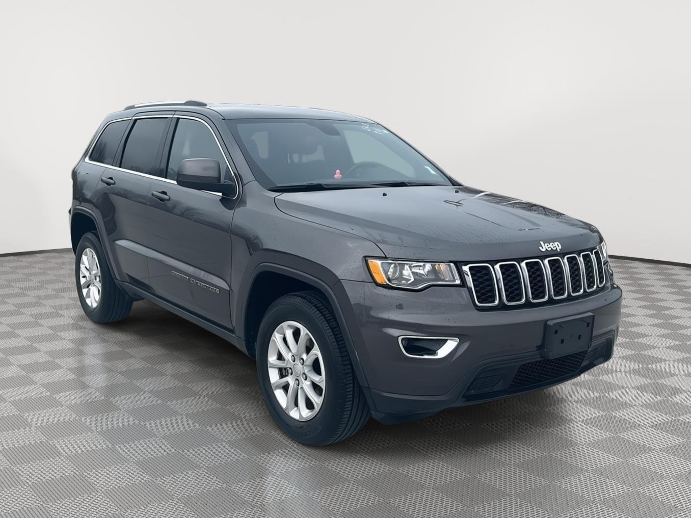 2021 Jeep Grand Cherokee Laredo E 4WD's photo