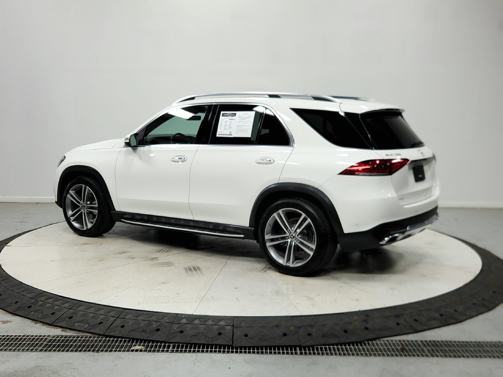 Used 2022  Mercedes-Benz GLE 350 image 6