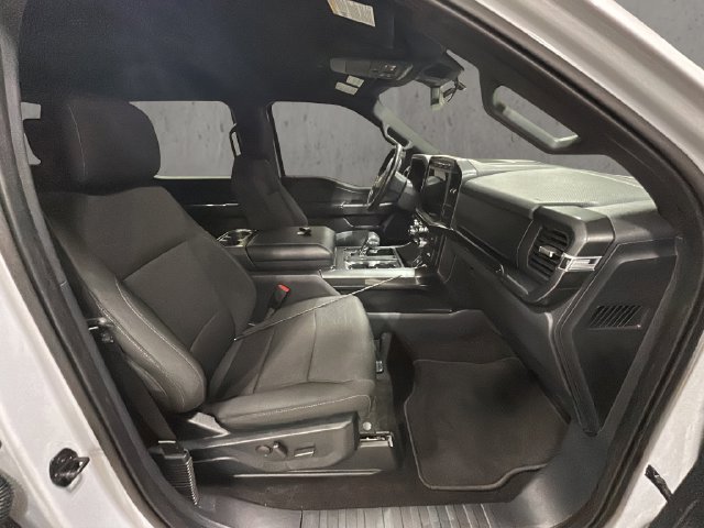 Used 2022 White Ford XLT image 19