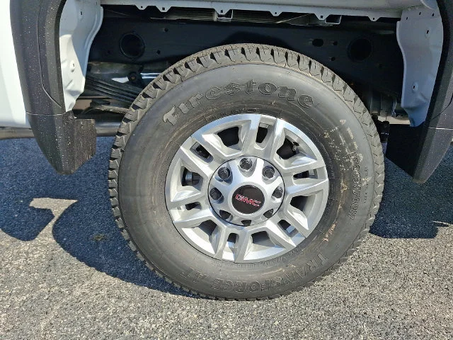 New 2026 Summit White GMC Pro image 8
