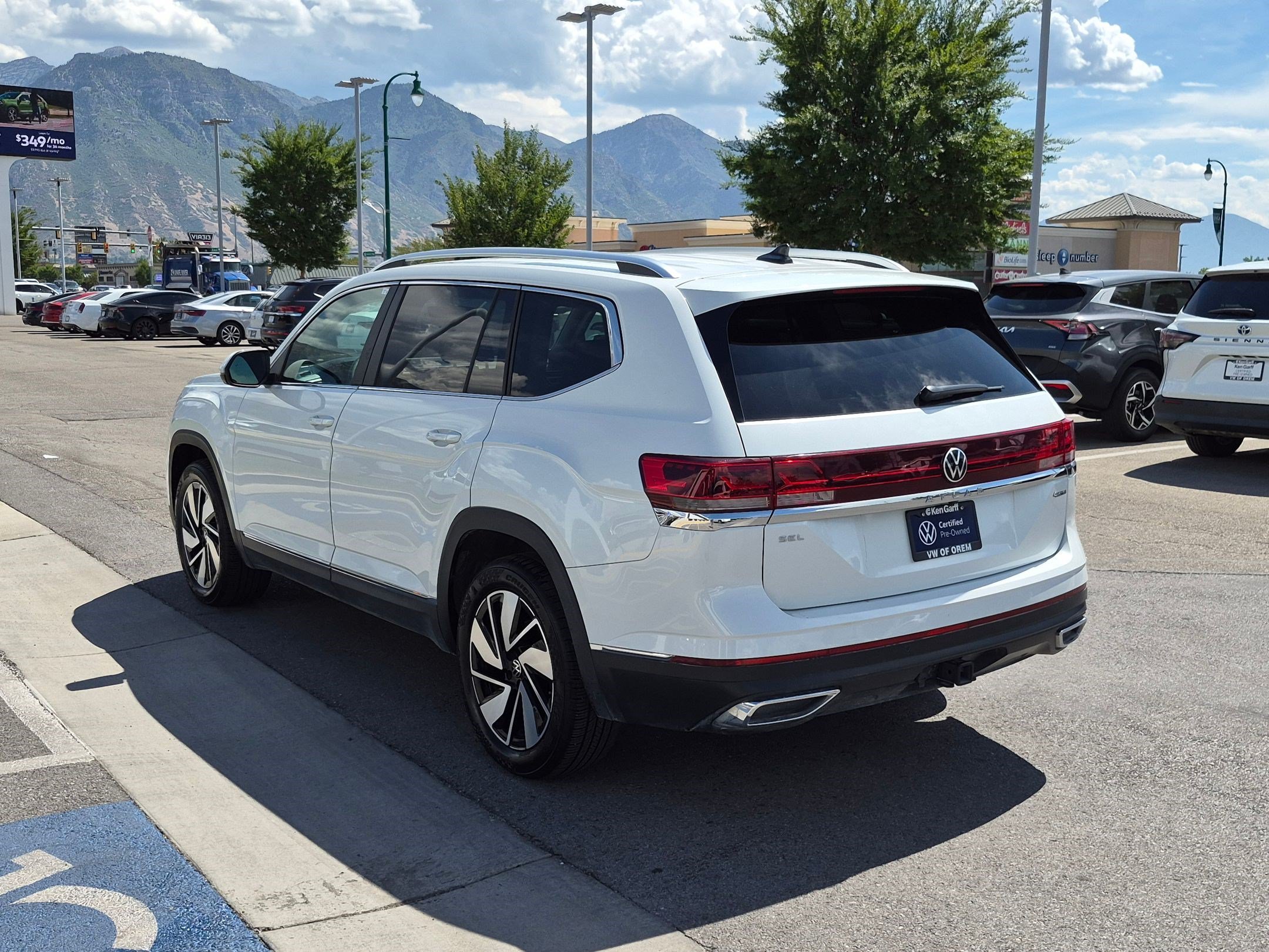 Certified Used 2025 Pure White Volkswagen 2.0T SEL image 7