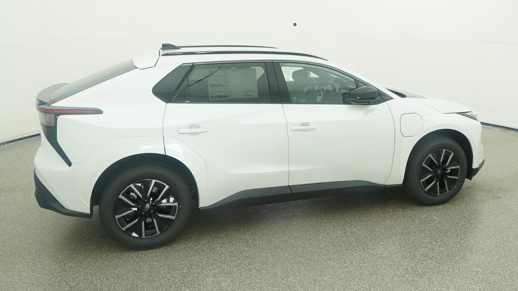 New 2026 Wind Chill Pearl Toyota XLE image 46