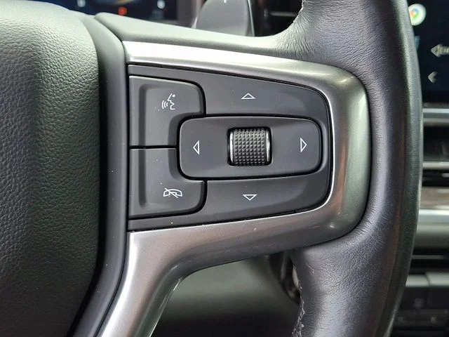 Used 2022 White Chevrolet LTZ image 22