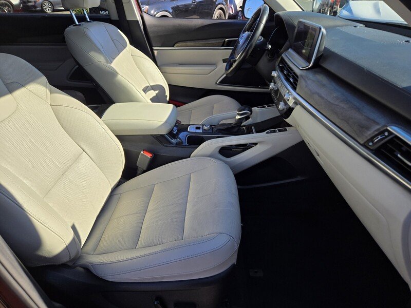 Used 2020 Purple Kia EX image 16