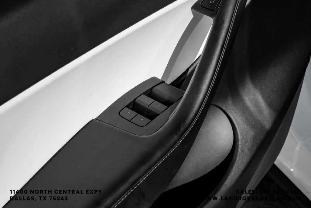 Used 2022 Pearl White Multi-Coat Tesla Performance image 32