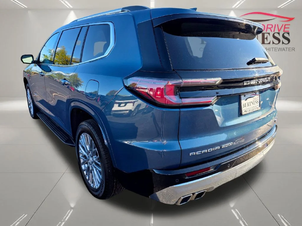 2024 GMC Acadia Denali - Photo 6