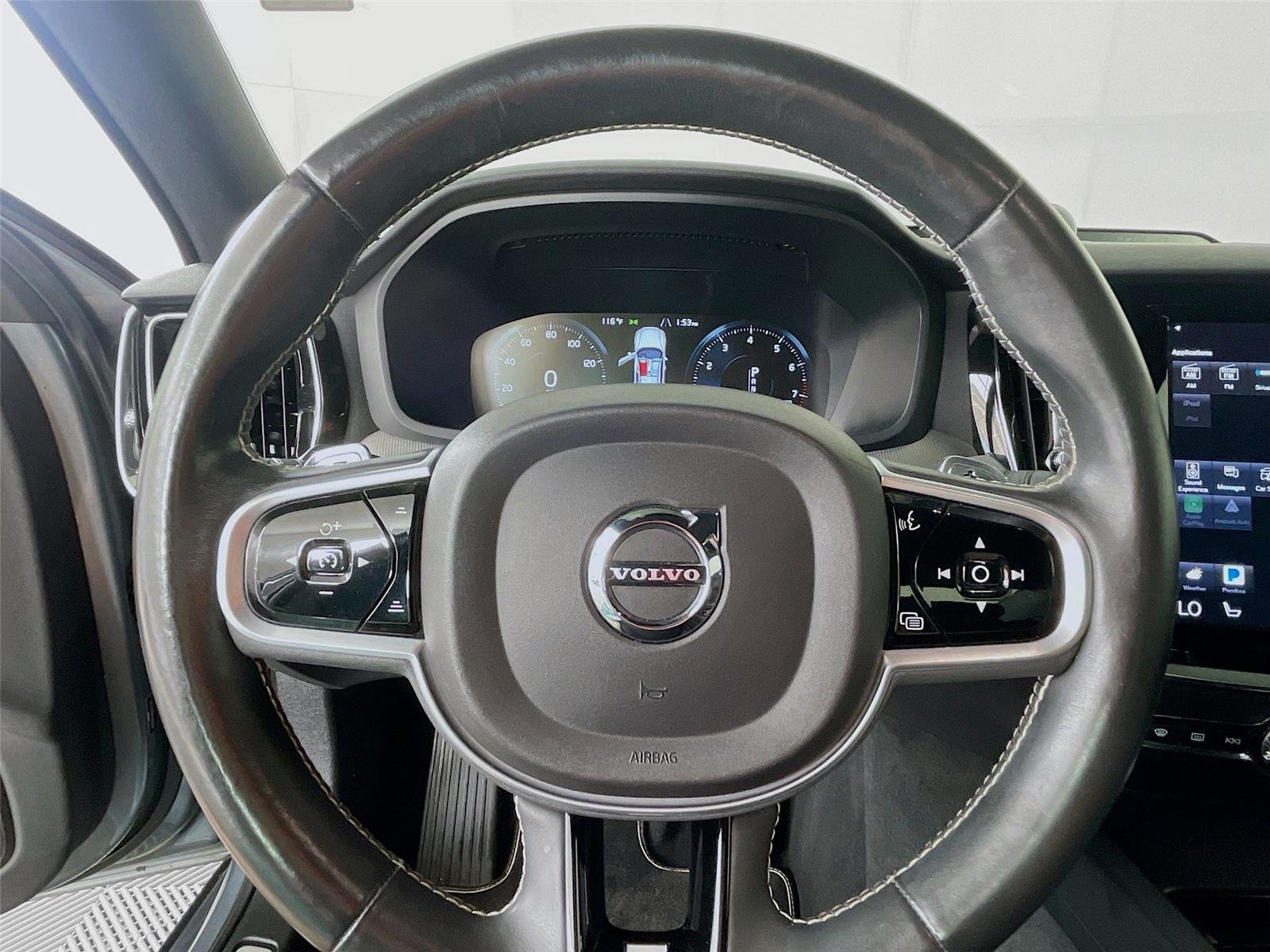 Used 2019 Pebble Grey Metallic Volvo R-Design image 15