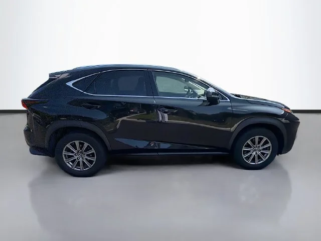 Used 2018  Lexus 300 Base image 24