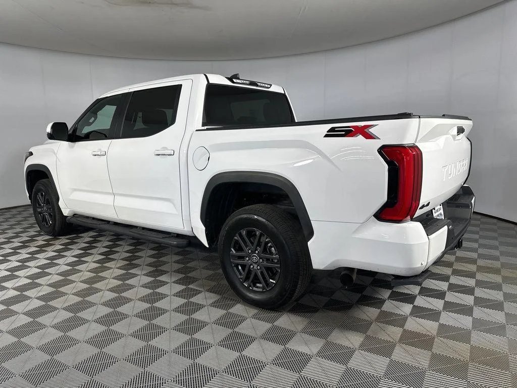 Used 2025 Ice Toyota SR5 image 7