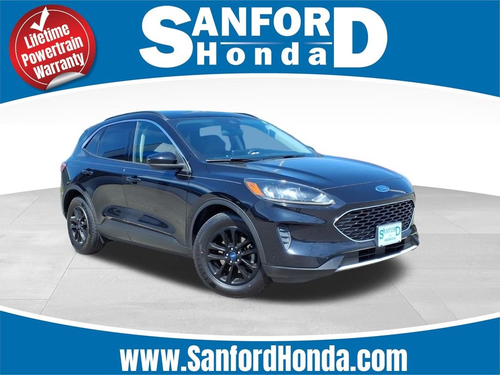Used 2020 Black Metallic Ford SE image 1