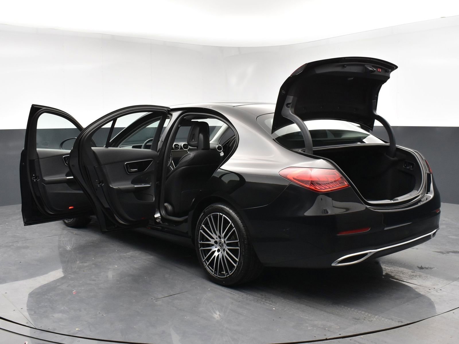 Used 2023 Black Mercedes-Benz C 300 image 33