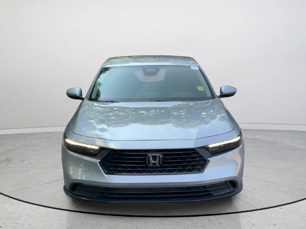 2025 Honda Accord LX - Photo 11
