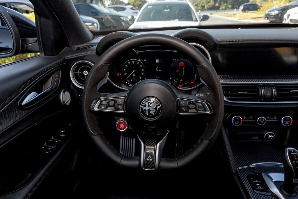 2024 Alfa Romeo Stelvio Quadrifoglio - Photo 30
