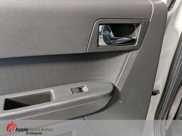 Used 2011 White Ford Limited image 28