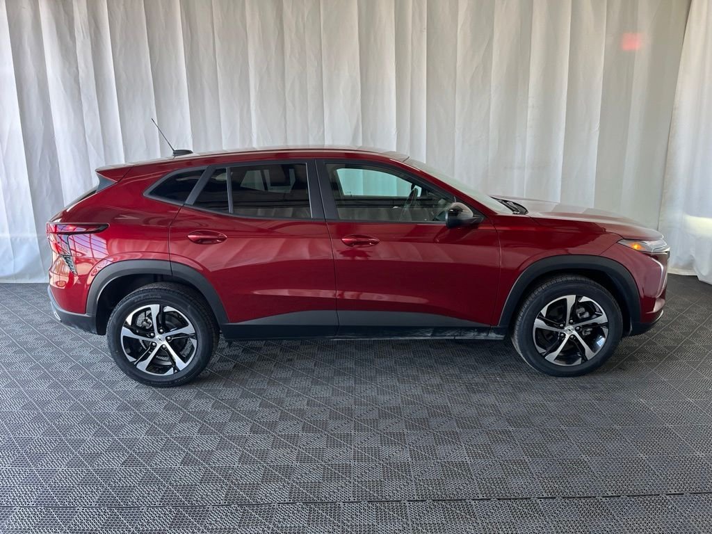 Used 2024 Chevrolet Trax RS with VIN KL77LGE29RC011144 for sale in Grand Island, NY