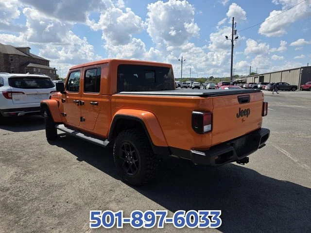 Used 2025 Orange Jeep High Tide image 7
