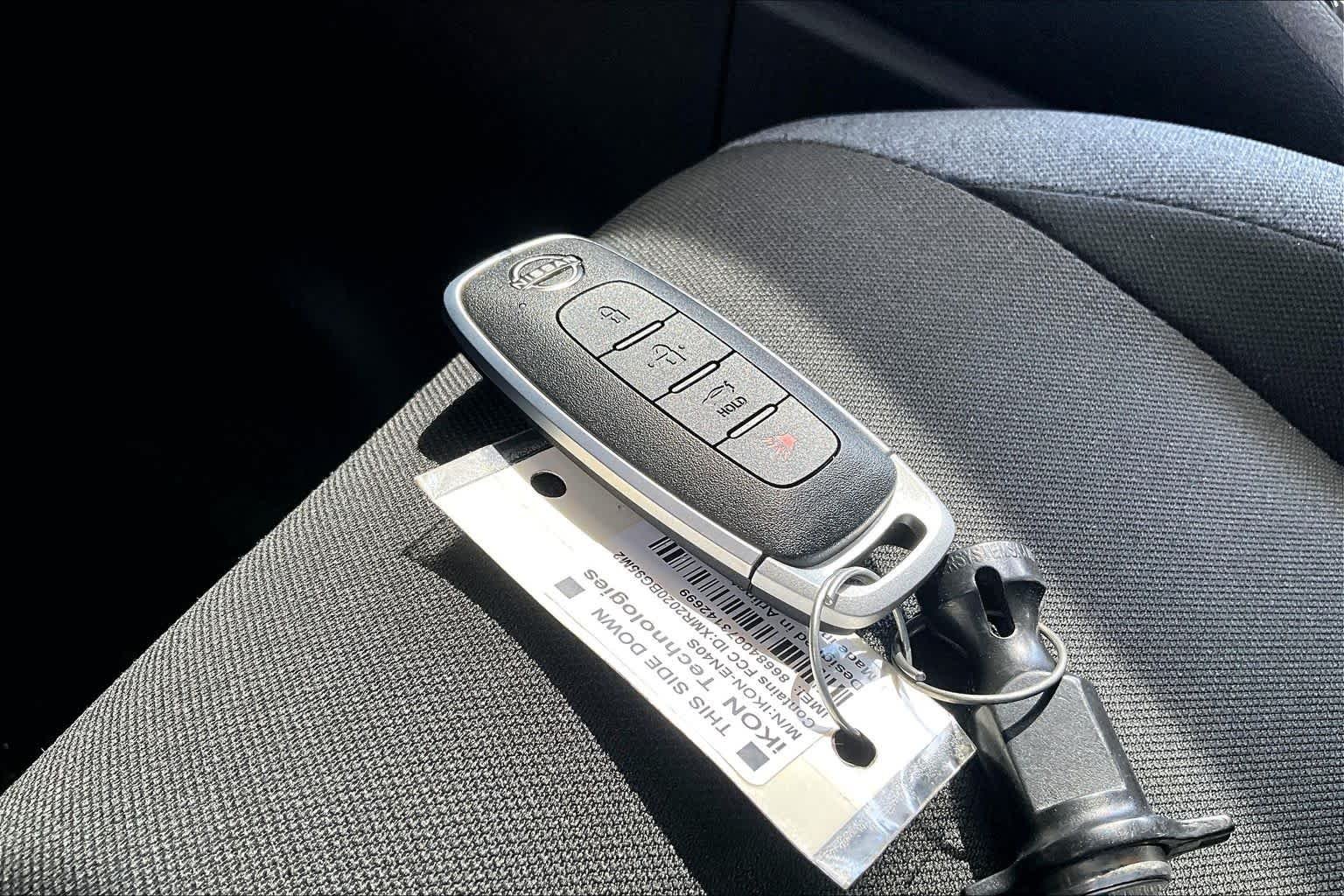 2025 Nissan Versa Sedan SV - Photo 14