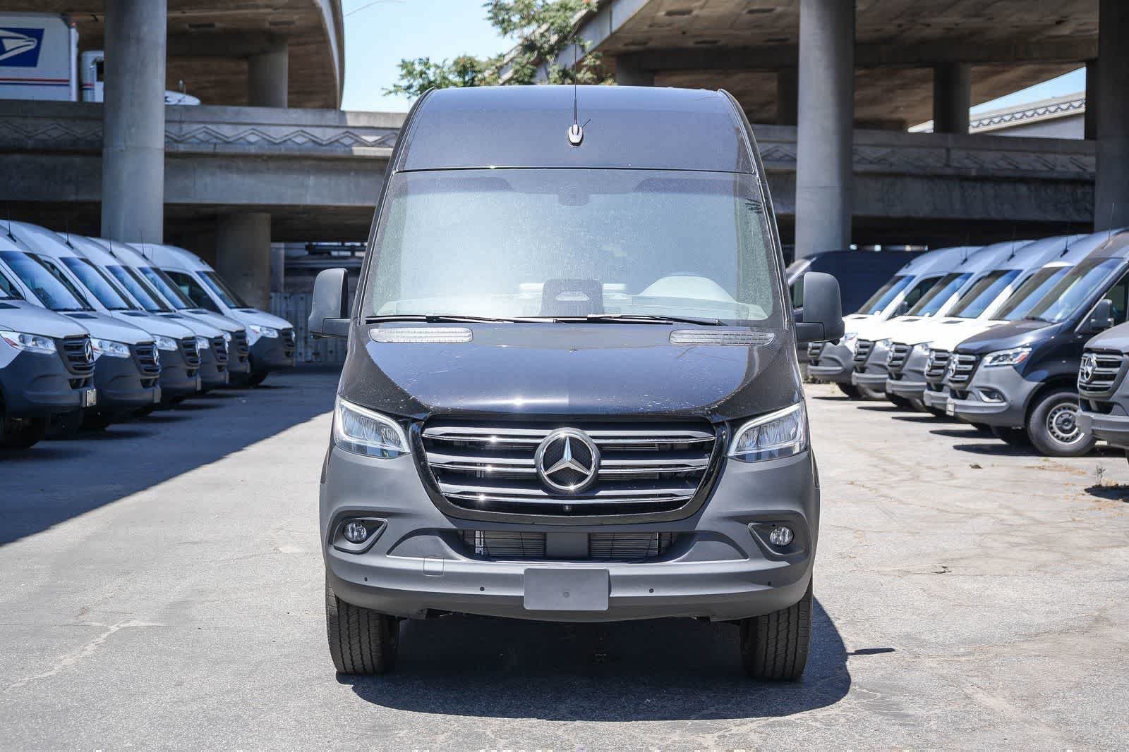 New 2026 Obsidian Black Metallic Mercedes-Benz Passenger 170WB High Roof RWD 2.0L I4 Diesel Turbo image 2