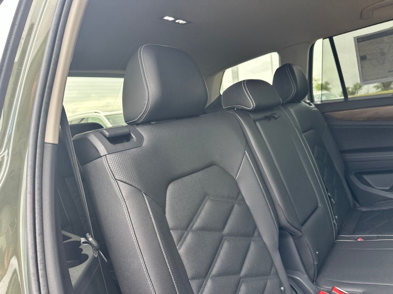 New 2026 Green Volkswagen 2.0T SE w/Technology image 36