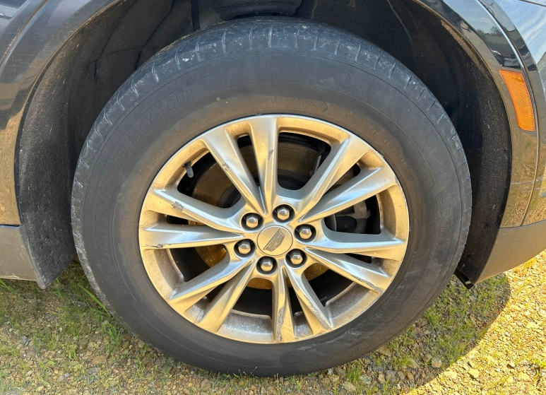 Used 2023 Black Cadillac Luxury image 12