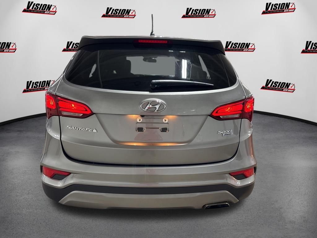 Used 2018 Gray Hyundai 2.4 Base image 6