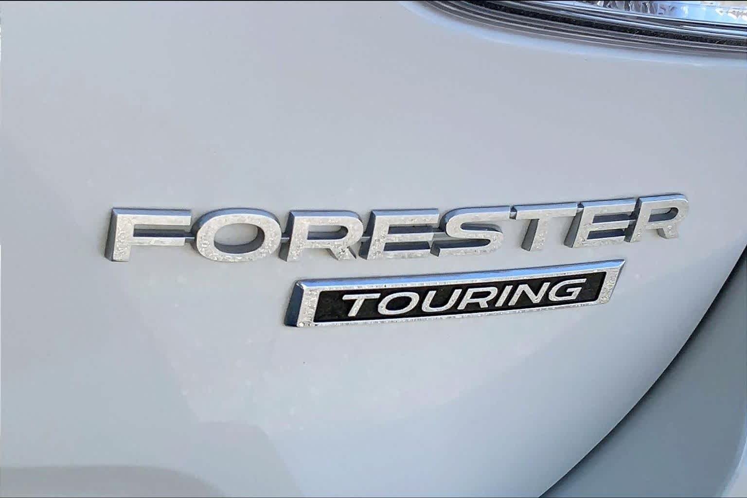 Used 2020 Crystal White Pearl Subaru Touring image 10