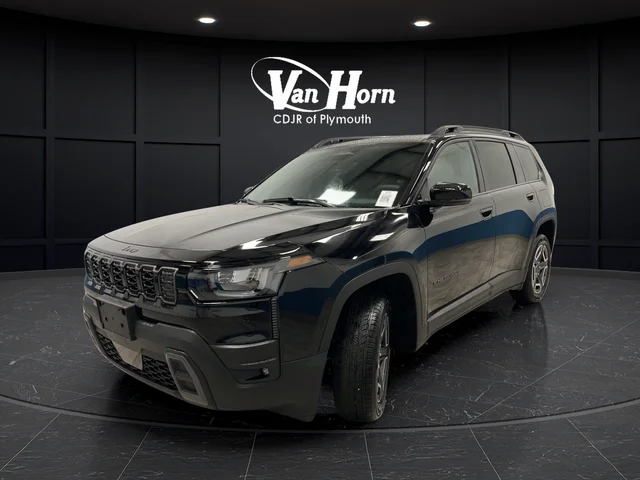 New 2026 Diamond Black Crystal Pearl-Coat Exterior Paint Jeep Limited image 3