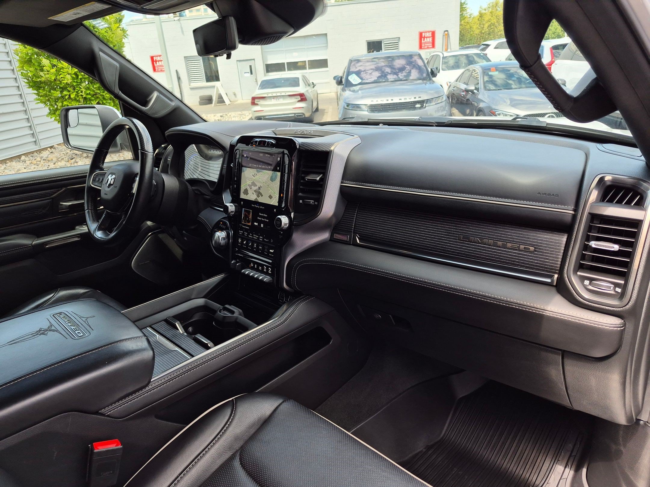 Used 2021 Bright White Clearcoat Ram Limited image 31