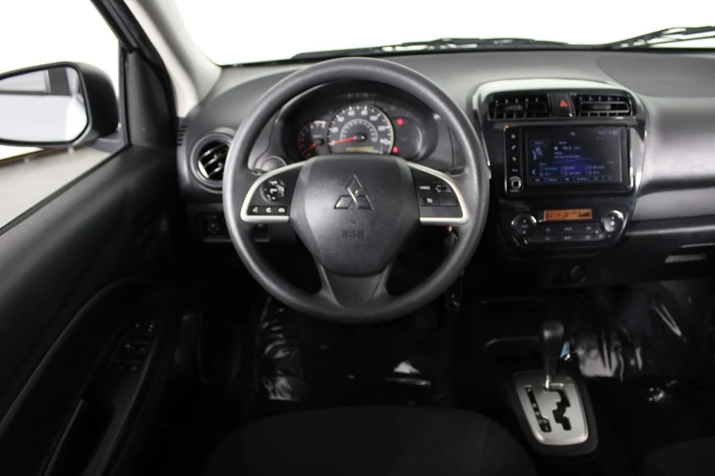 Used 2024  Mitsubishi ES image 6
