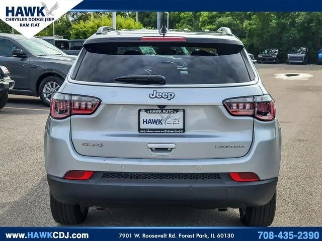 Certified Used 2025 Silver Jeep Limited image 5