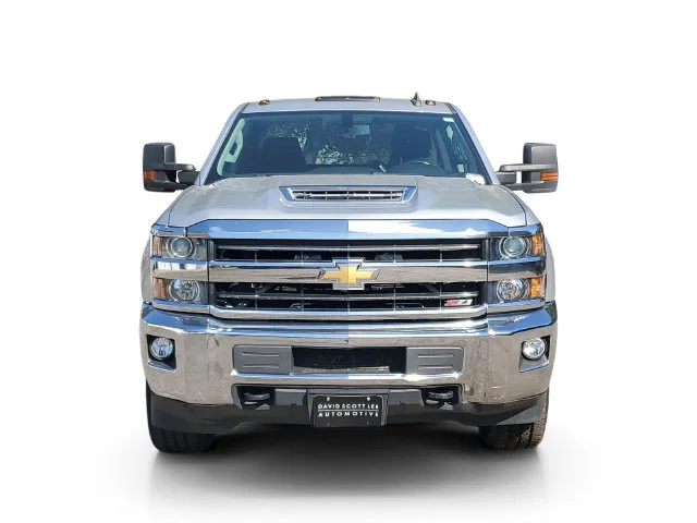 Used 2018 SILVER ICE METALLIC Chevrolet LT image 2