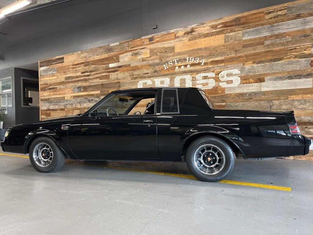 Used 1986 Black Buick Grand National image 18