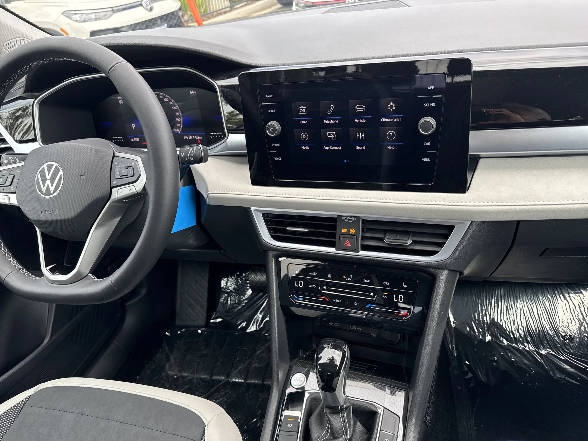 New 2026 Platinum Gray Metallic Volkswagen SE image 23