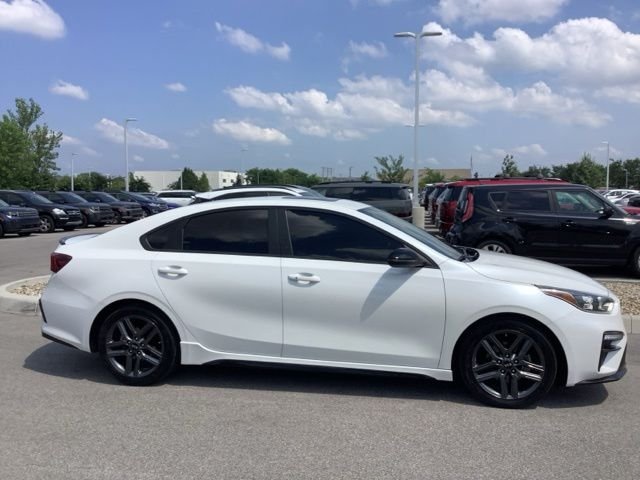 2021 Kia Forte GT-Line - Photo 4