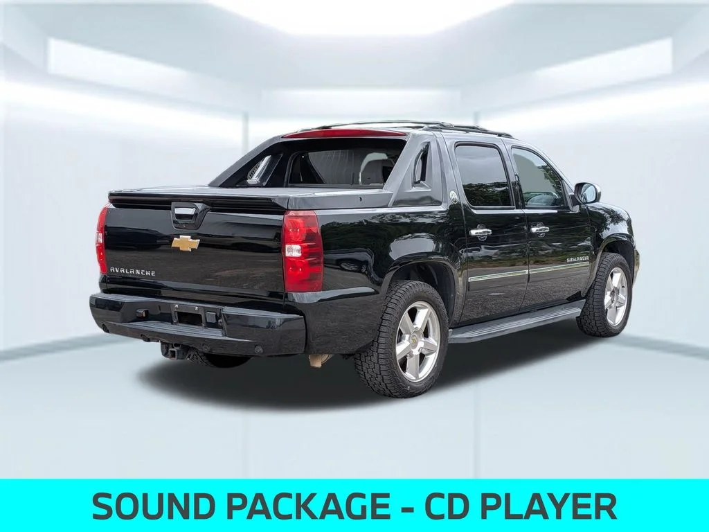 Used 2013 Black Chevrolet LTZ image 6