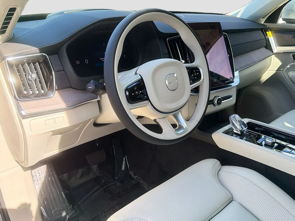 2026 Volvo XC90 Ultra - Photo 9