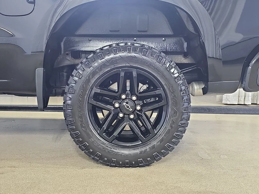 Certified Used 2020 Black Chevrolet LT Trail Boss image 37