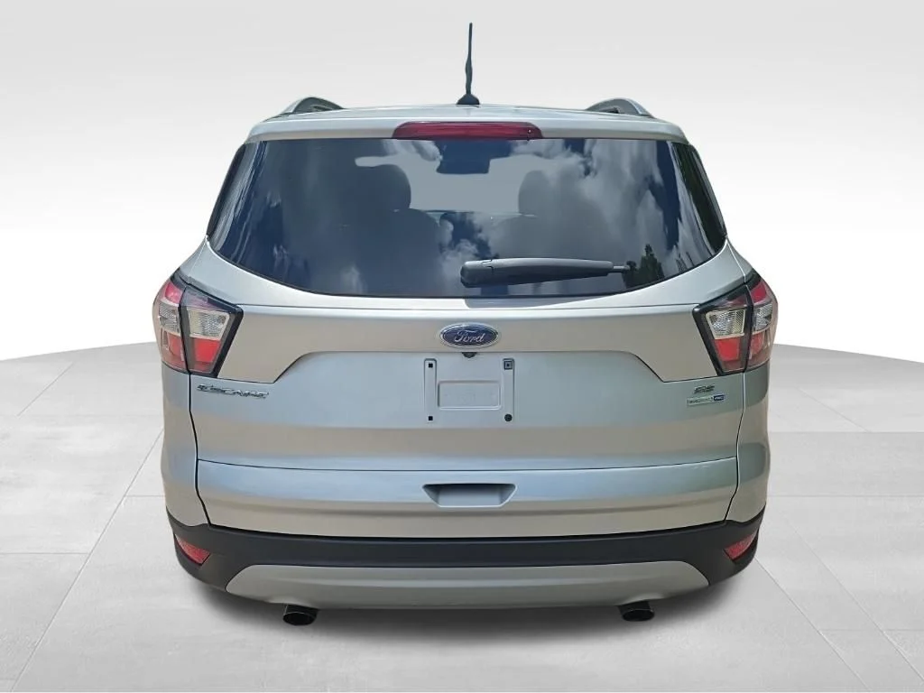 Certified Used 2018 Ingot Silver Ford SE image 7