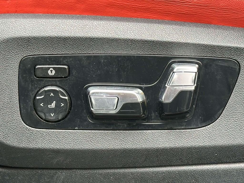 Used 2022 Black BMW  image 17