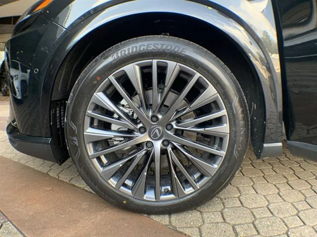 2026 Lexus RX PHEV 450h+ - Photo 10
