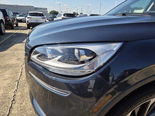 Used 2023 Flight Blue Metallic Clearcoat Lincoln Reserve image 10