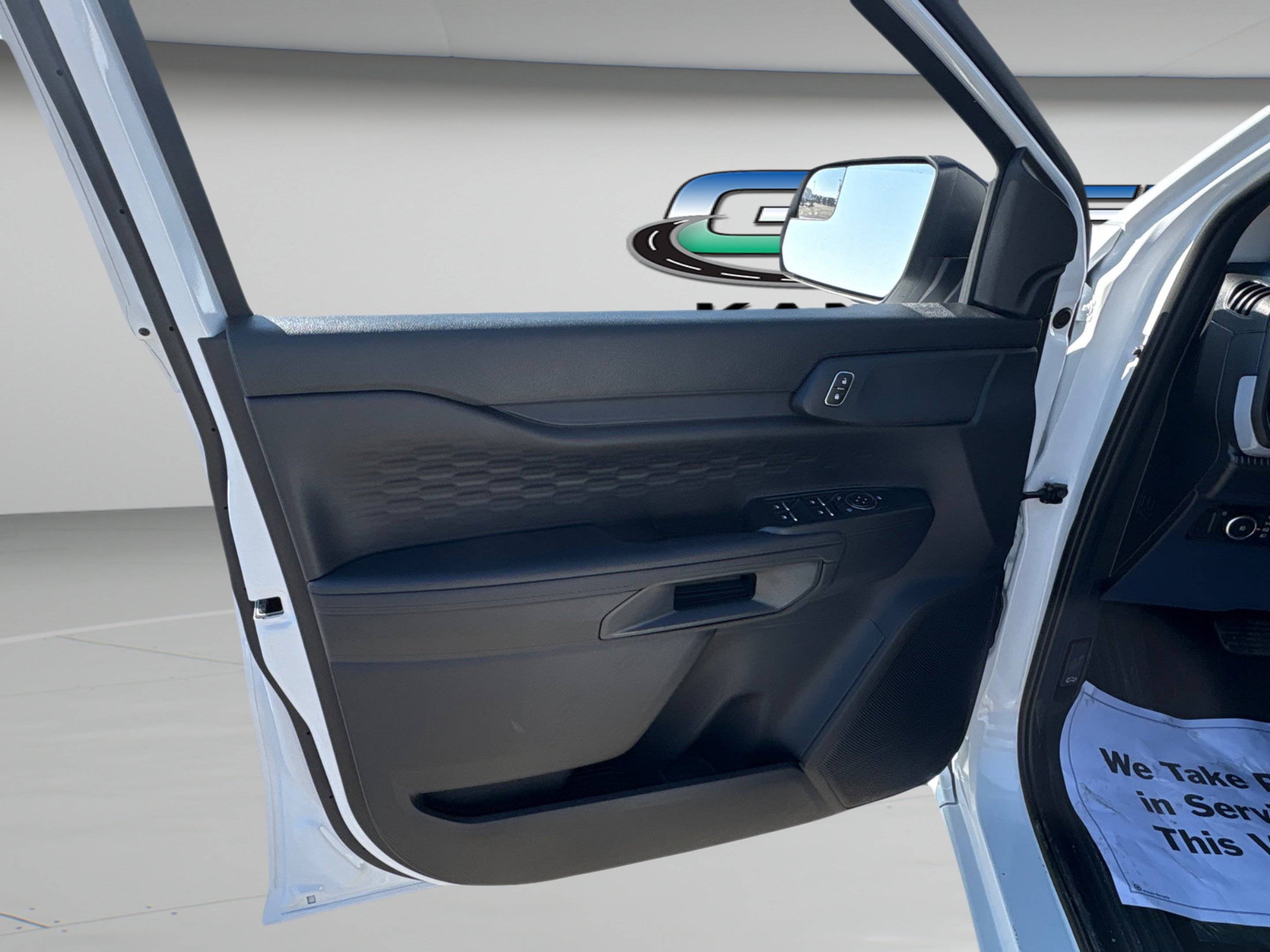 New 2026 Oxford White Ford XL image 17